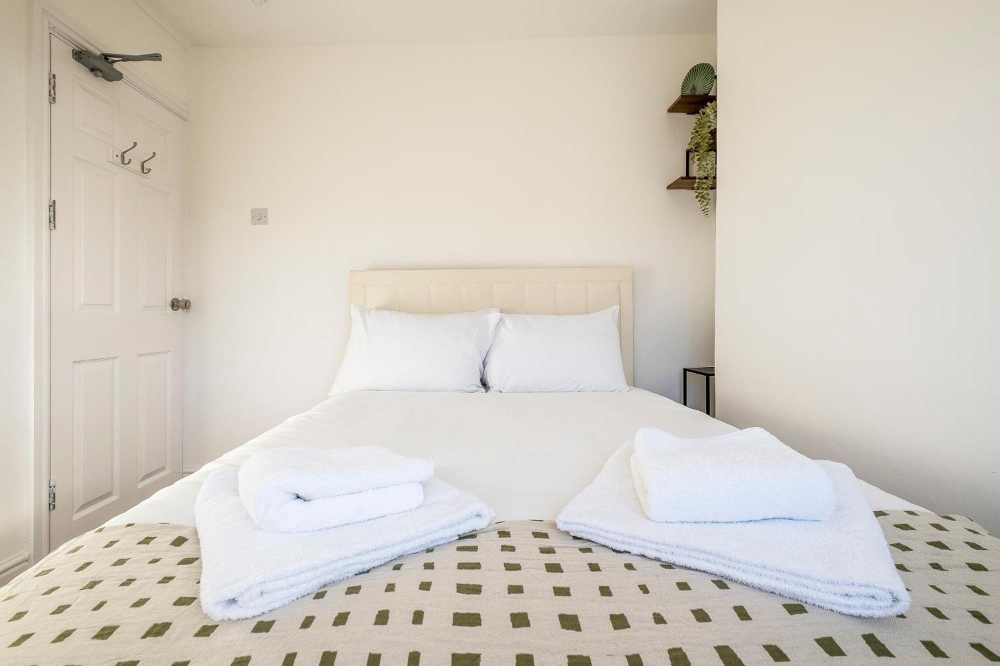 Apartment Business House Coventry